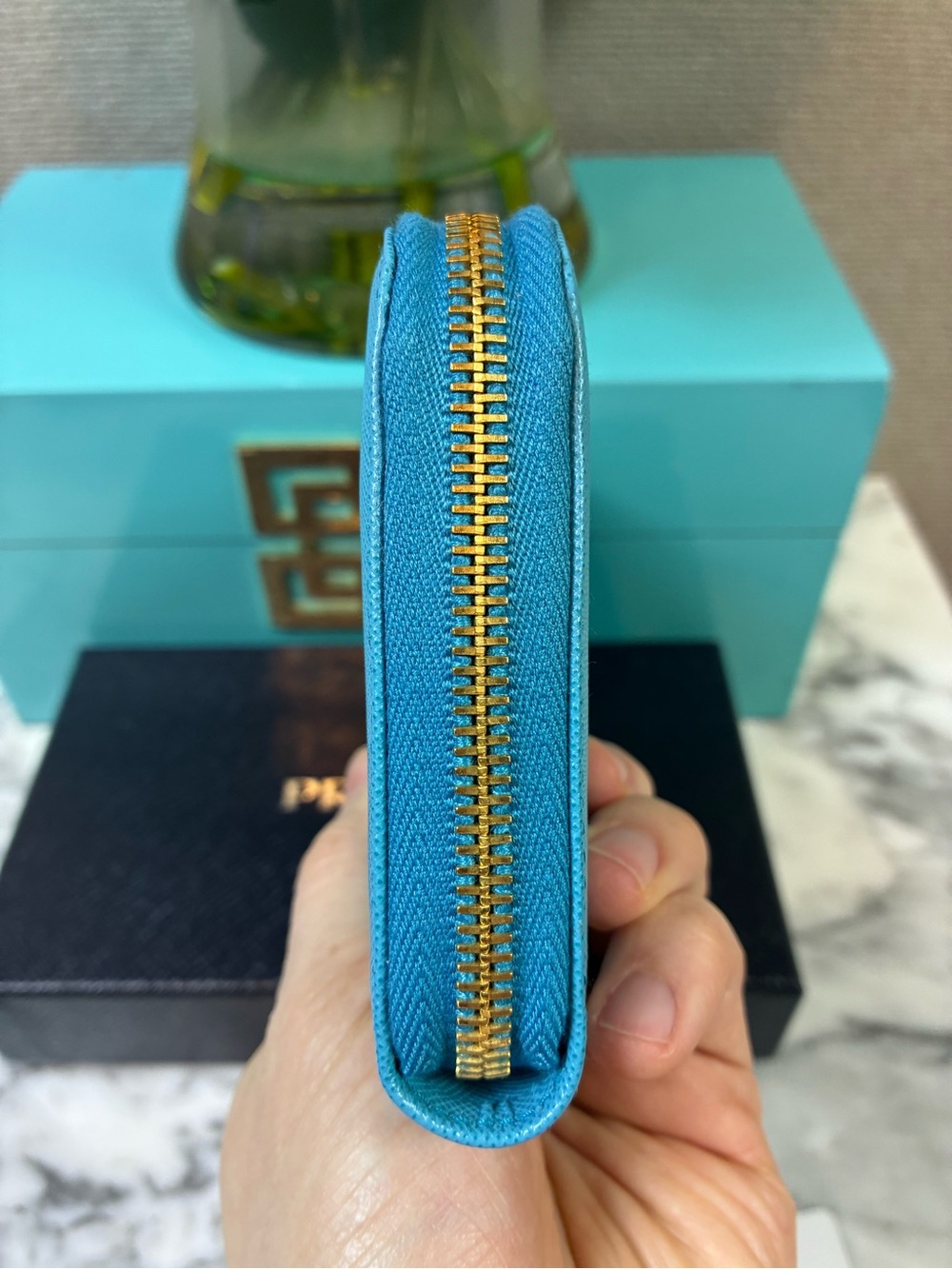 Prada Voyage Blue Saffiano Leather Zip Around Wallet - Pristine Condition - Picture 5 of 13